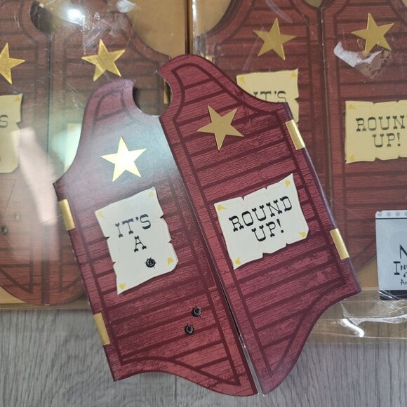 Western Party Supplies Set - Cowboy-Themed Decorations Invitations & Game - Picture 4 of 11